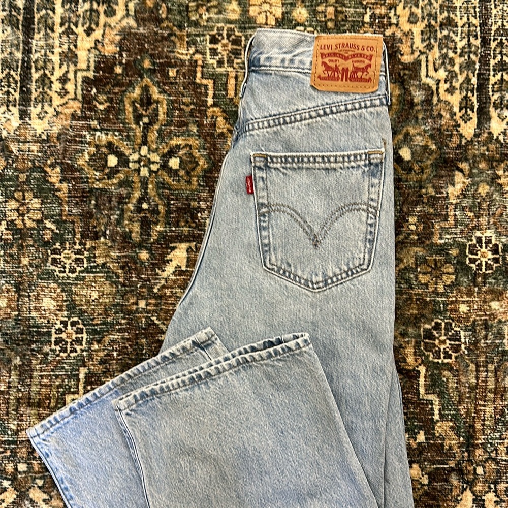 Levi's High Waisted Straight Jeans in Charlie Boy sz 28 fits 27